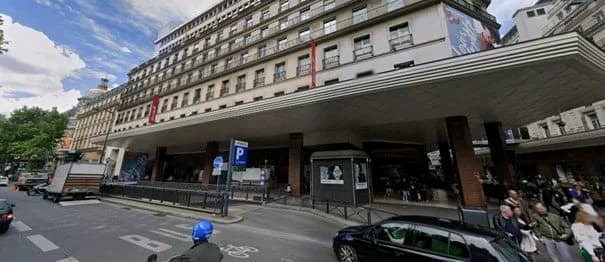 Place de parking située au premier niveau d’un par... - Location parking pour voiture et moto à Paris 9e